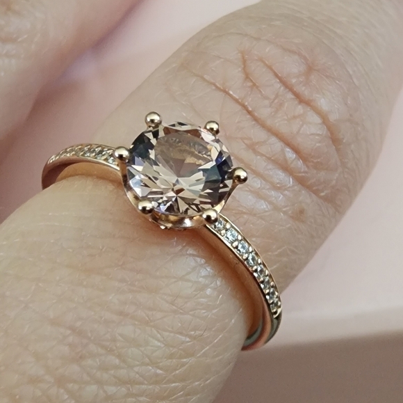 Pink Sparkling Crown Solitaire Ring size 56 - Picture 1 of 8